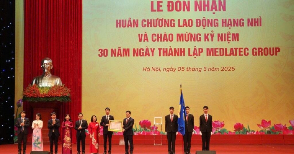 MEDLATEC kỷ niệm 30 năm thành lập, đón nhận Huân chương Lao động hạng Nhì