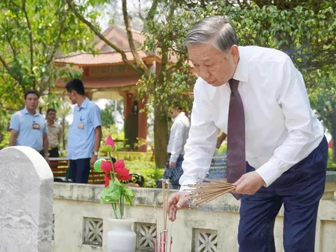 Tổng Bí thư, Chủ tịch nước Tô Lâm dự Lễ Thượng cờ Thống nhất non sông