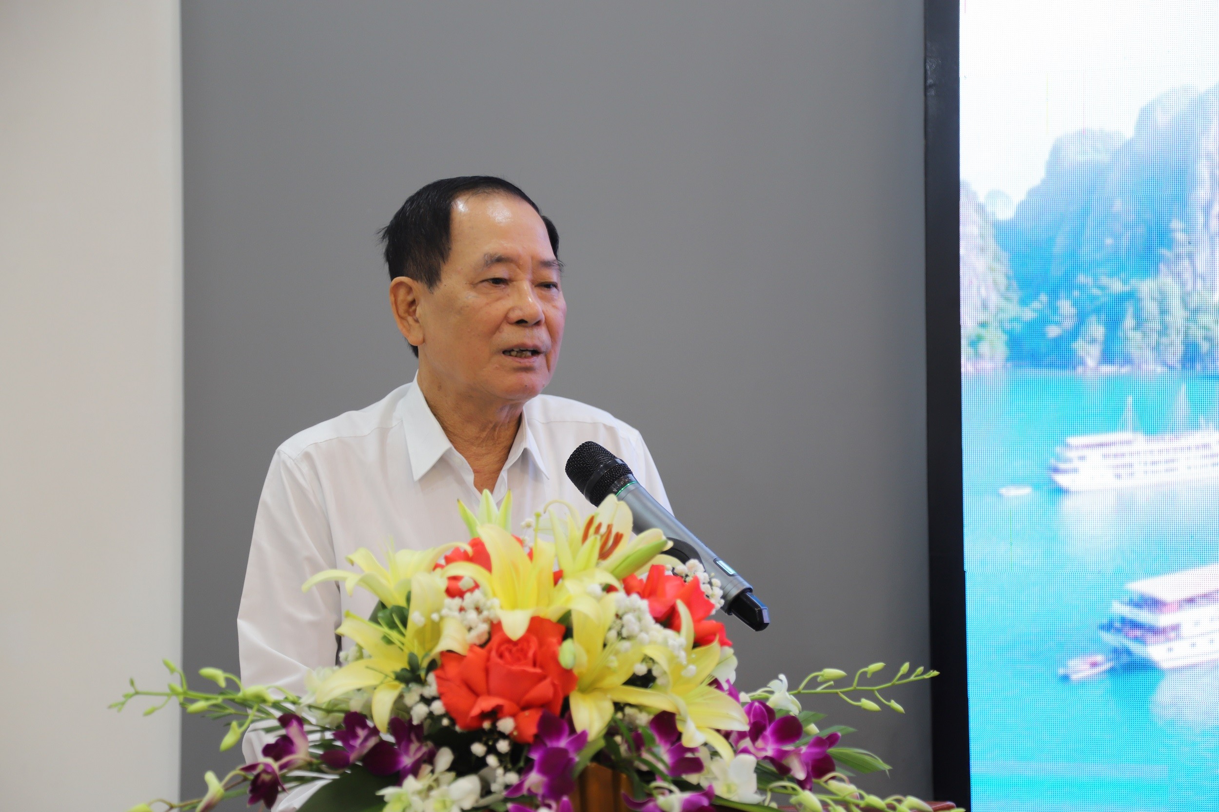 ong-hue-1776356503.jpg