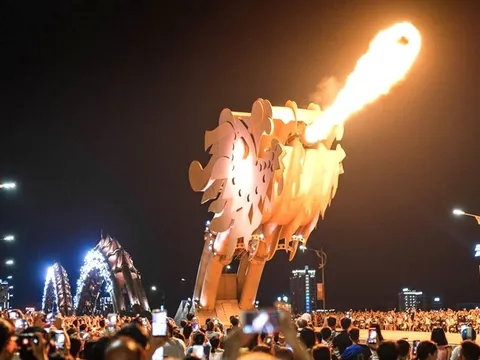Gala “Tổ quốc bình yên” – Bản hùng ca bên sông Hàn thắp sáng du lịch Đà Nẵng