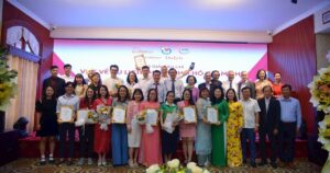 Chủ tịch Hiệp hội Du lịch Việt Nam tham dự trao giải cho tác phẩm báo chí xuất sắc viết về du lịch