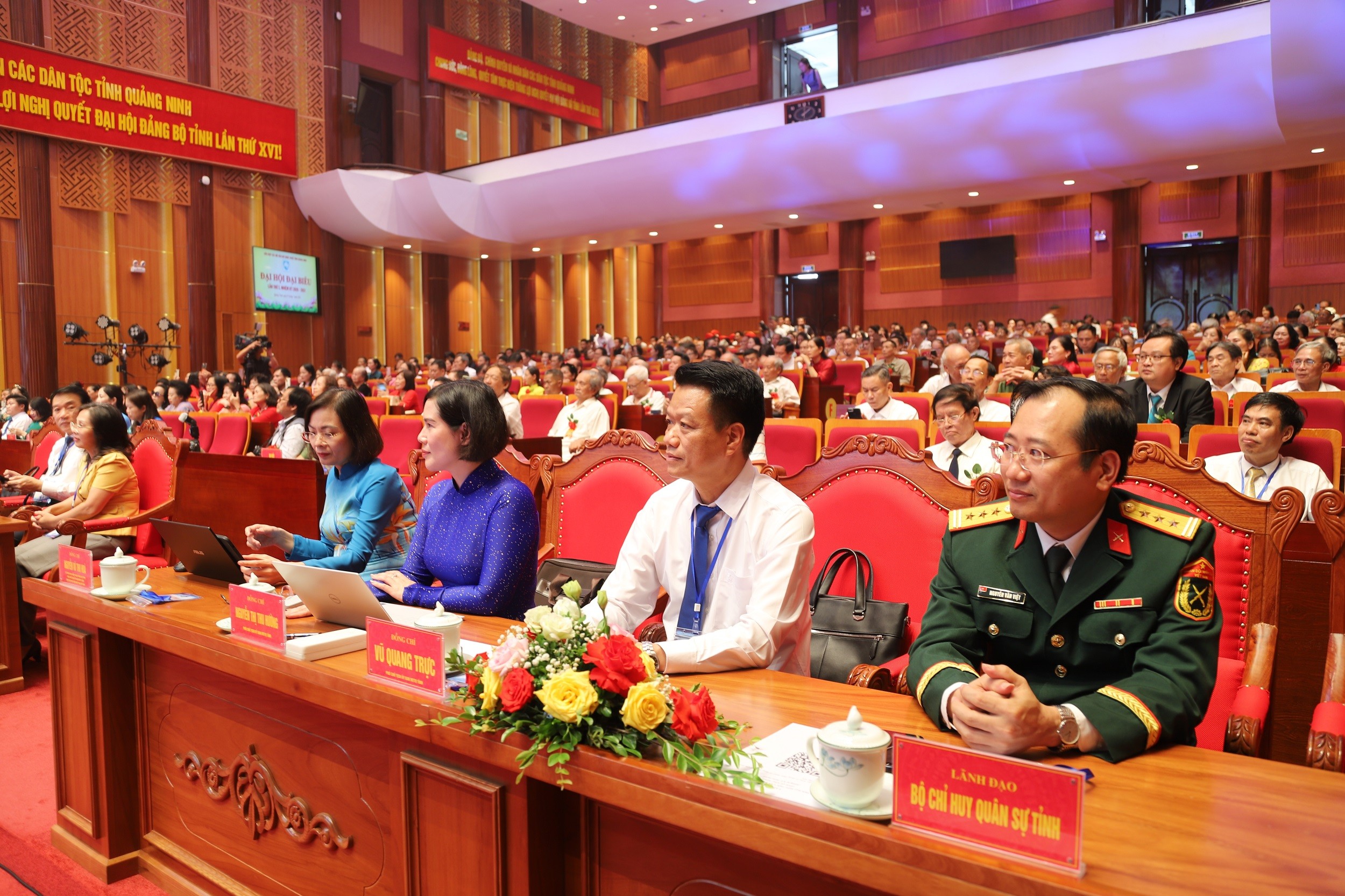 6-dai-bieu-3-1783518176 6-dai-bieu-3-1783518176.jpg