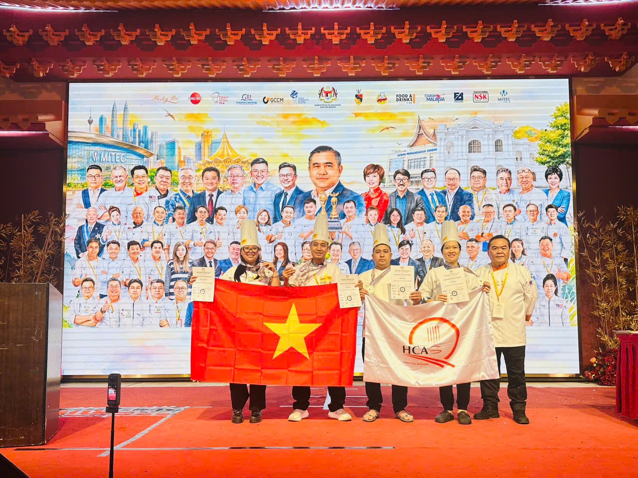 team-a1-voi-4-huy-chuong-bac-va-1-cup-vang-tai-gccm-malaysia-2026-1784978913.jpg