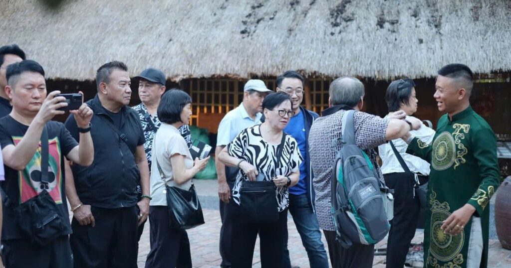 Khánh Hòa và bài toán biến trải nghiệm Famtrip thành dòng khách quốc tế