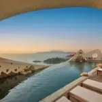 Đi chậm để cảm nhận Việt Nam qua từng bước chân