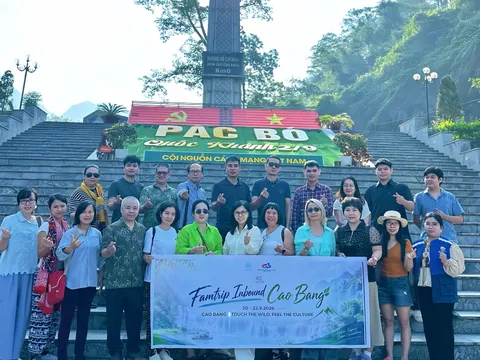 Sôi động du lịch mùa cuối năm, hàng loạt doanh nghiệp tung loạt ưu đãi khủng