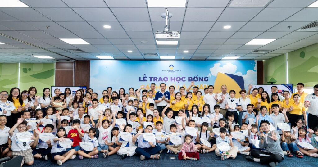 AIG đẩy mạnh phát triển vùng nguyên liệu dừa, chung tay thực hiện nhiều sáng kiến vì cộng đồng
