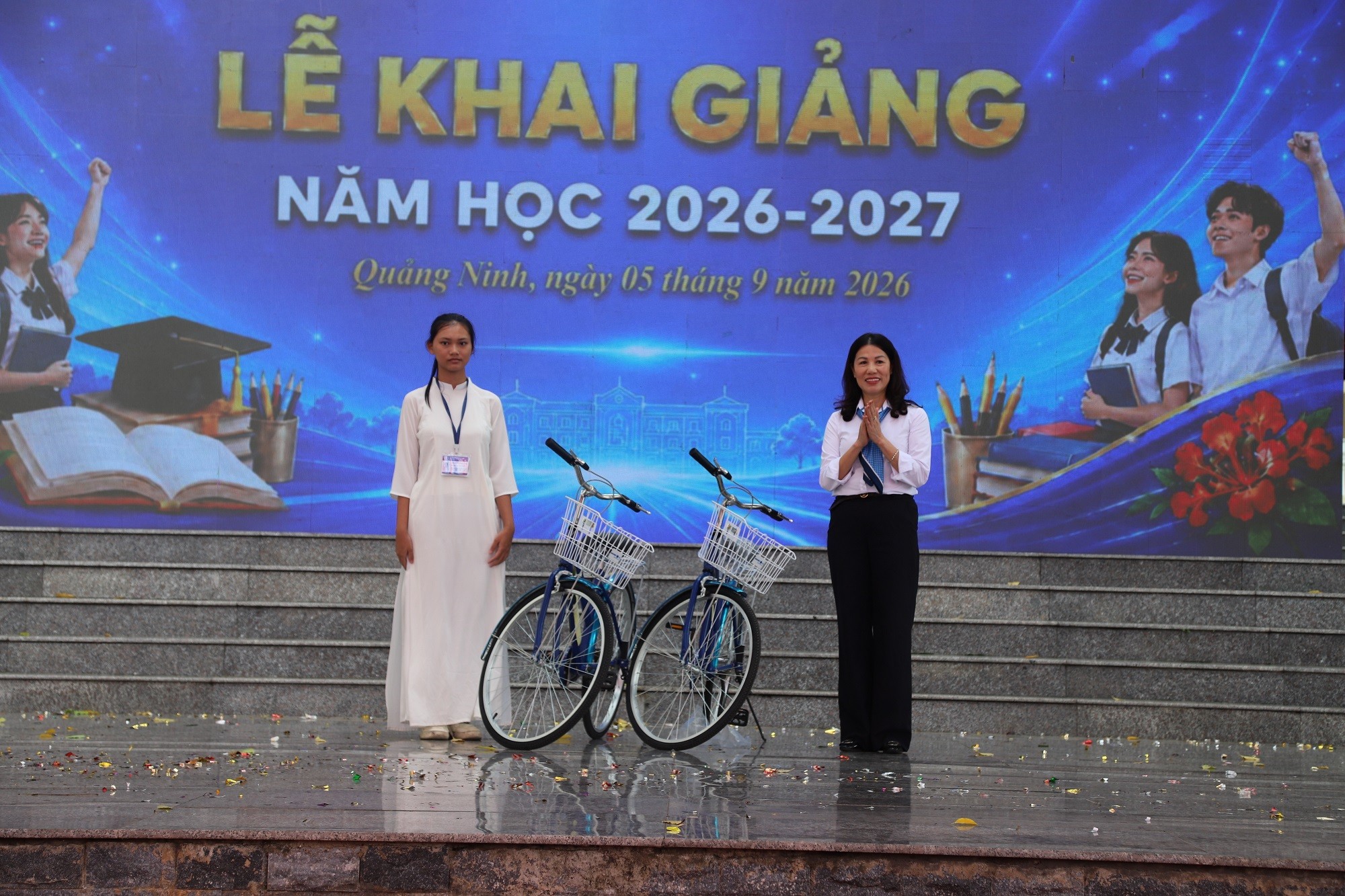 tangxe-dap-cho-hs-ngheo-1788613444.jpg