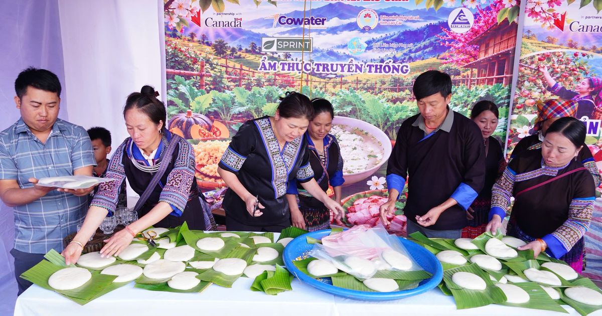 Khám phá ẩm thực người Mông tại Lễ hội Sắc chàm Lao Chải