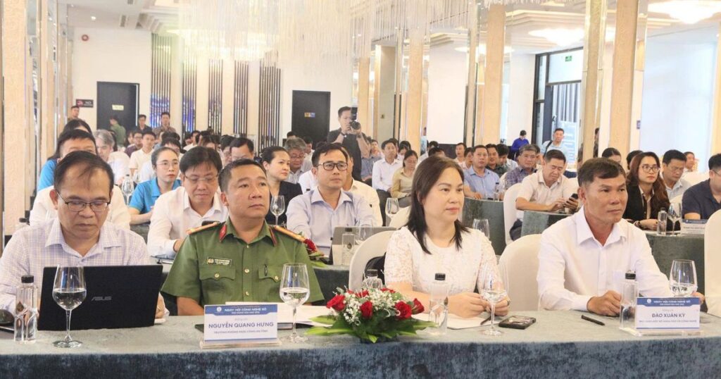 Khánh Hòa thúc đẩy chuyển đổi số từ cơ sở, nâng cao chất lượng phục vụ người dân